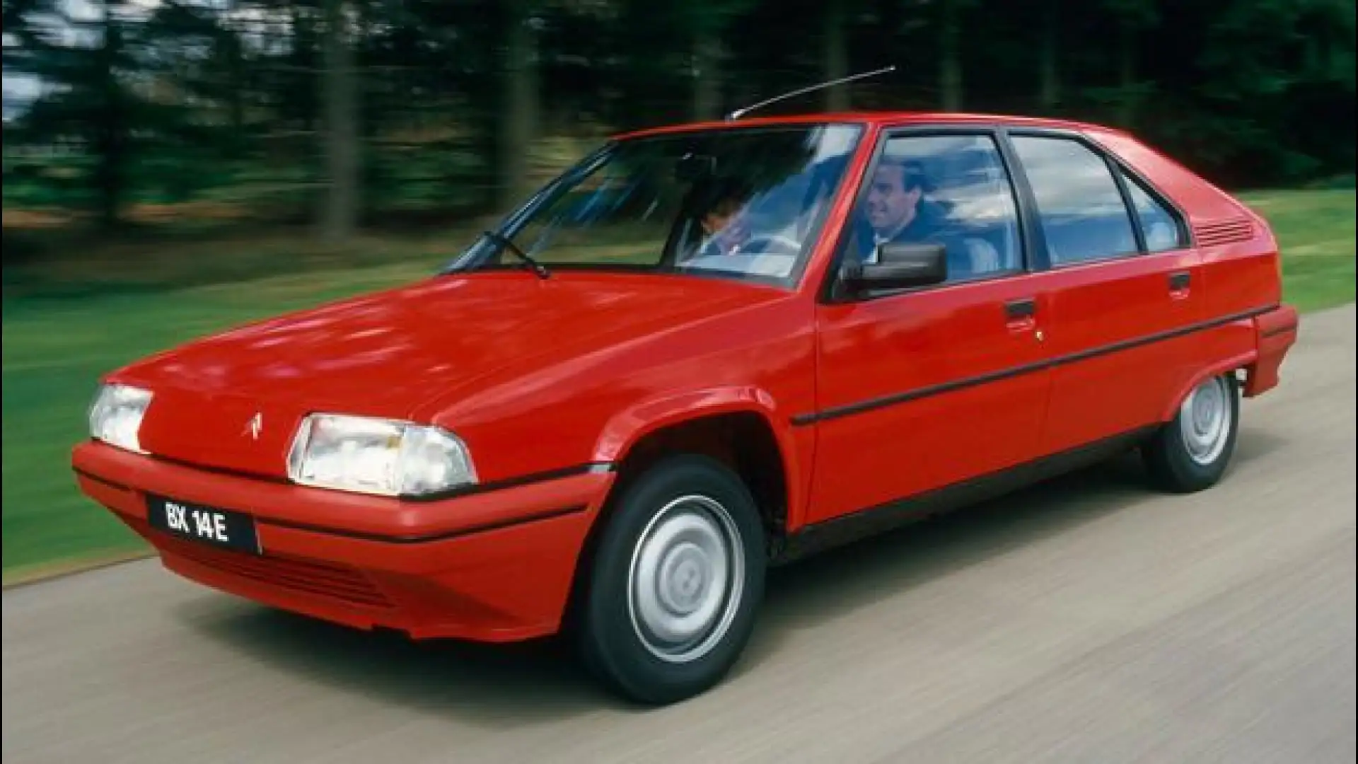copertina citroen bx il brutto anatroccolo di gandini