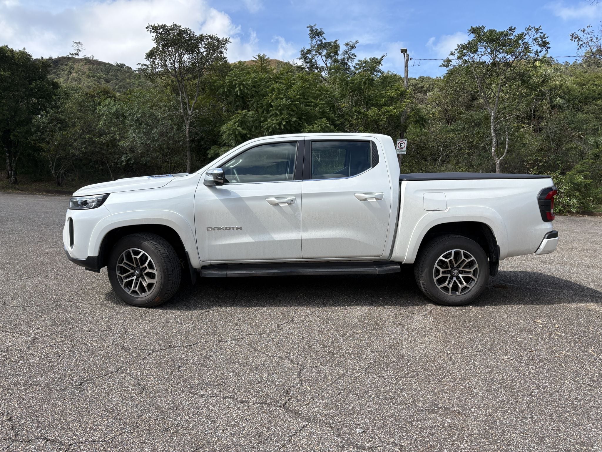 RAM DAKOTA LARAMIE 2026 BRANCA FRENTE LATERAL TRASEIRA (4)