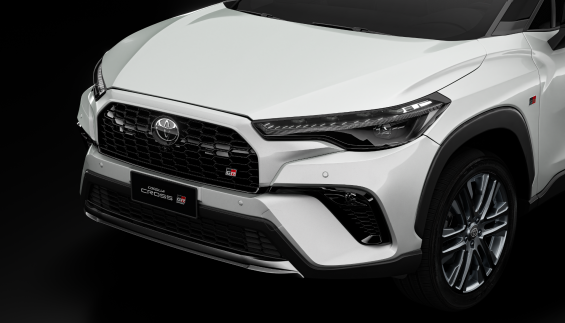 Toyota Corolla Cross GR Sport 2027 branco lunar dianteira para choque
