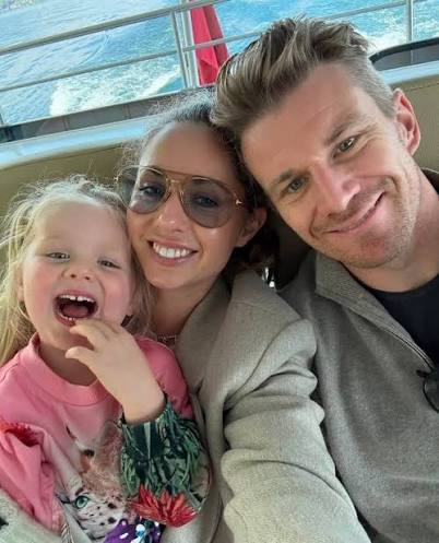 Nico Hulkenberg Egle e filha WAGs f1 facebook