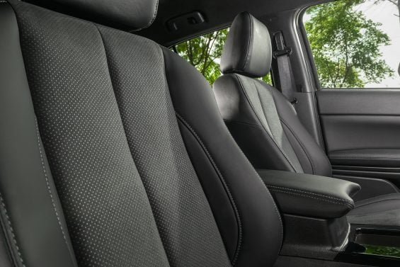 Mitsubishi Eclipse Cross Black 3