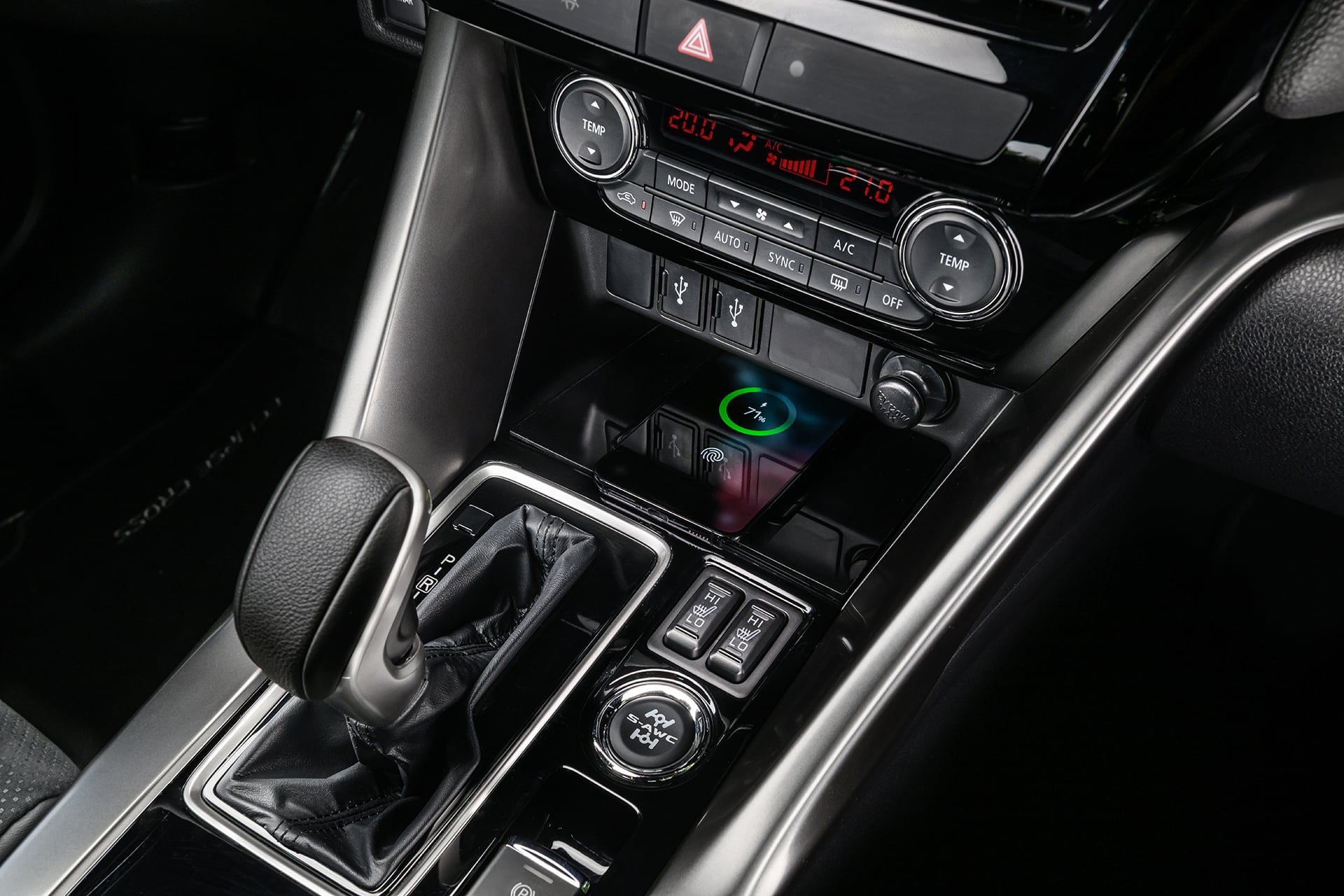 mitsubishi-eclipse-cross-black-5.jpg