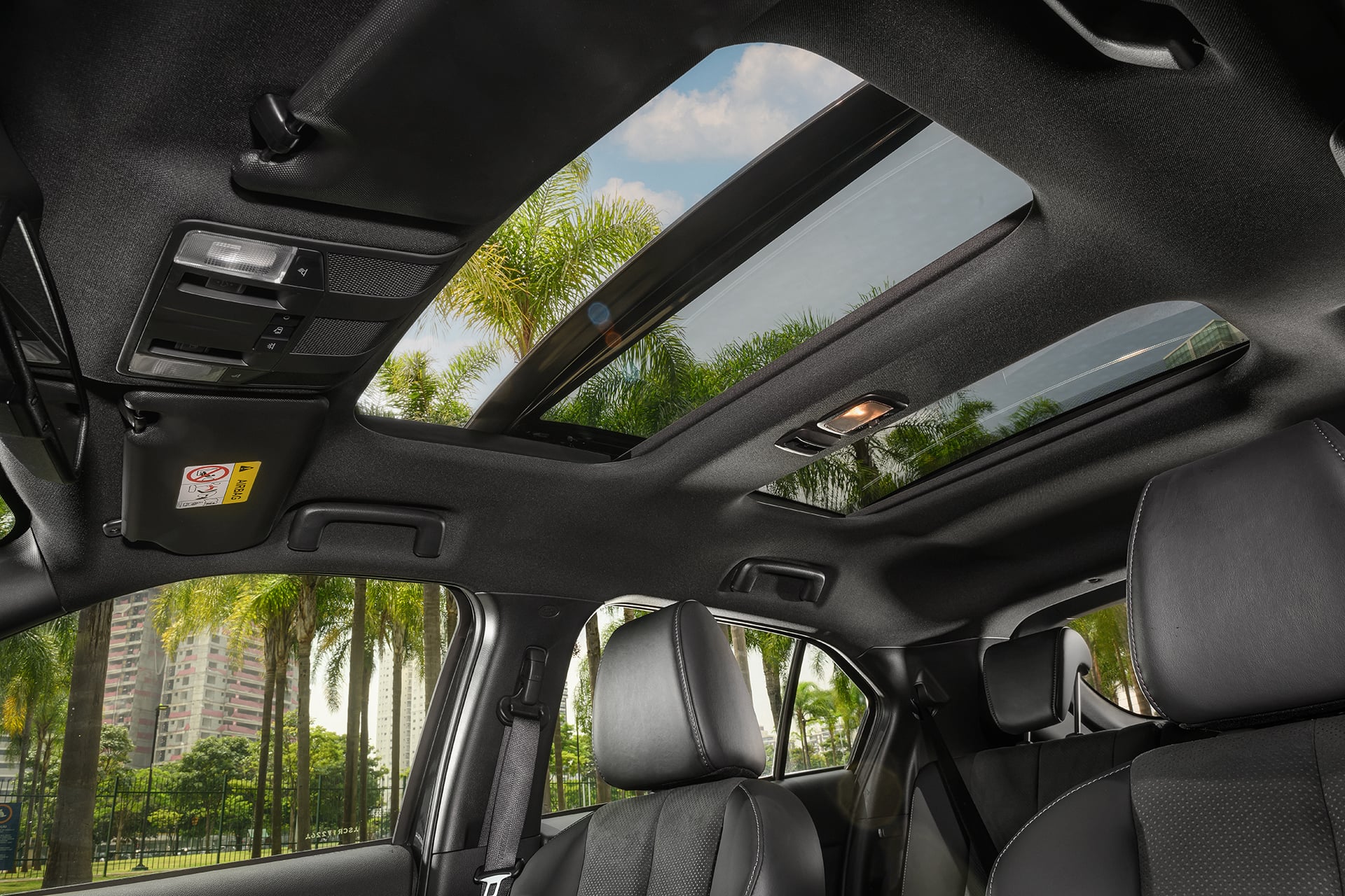 mitsubishi-eclipse-cross-black-7.jpg