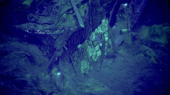 Ford de 1941 é encontrado no fundo do Pacífico ao lado de porta aviões da Segunda Guerra 2