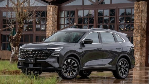 Caoa Changan CS75 fica R$ 20 mil mais barato logo após ser lançado — mas e quem pagou o preço cheio na pré-venda?