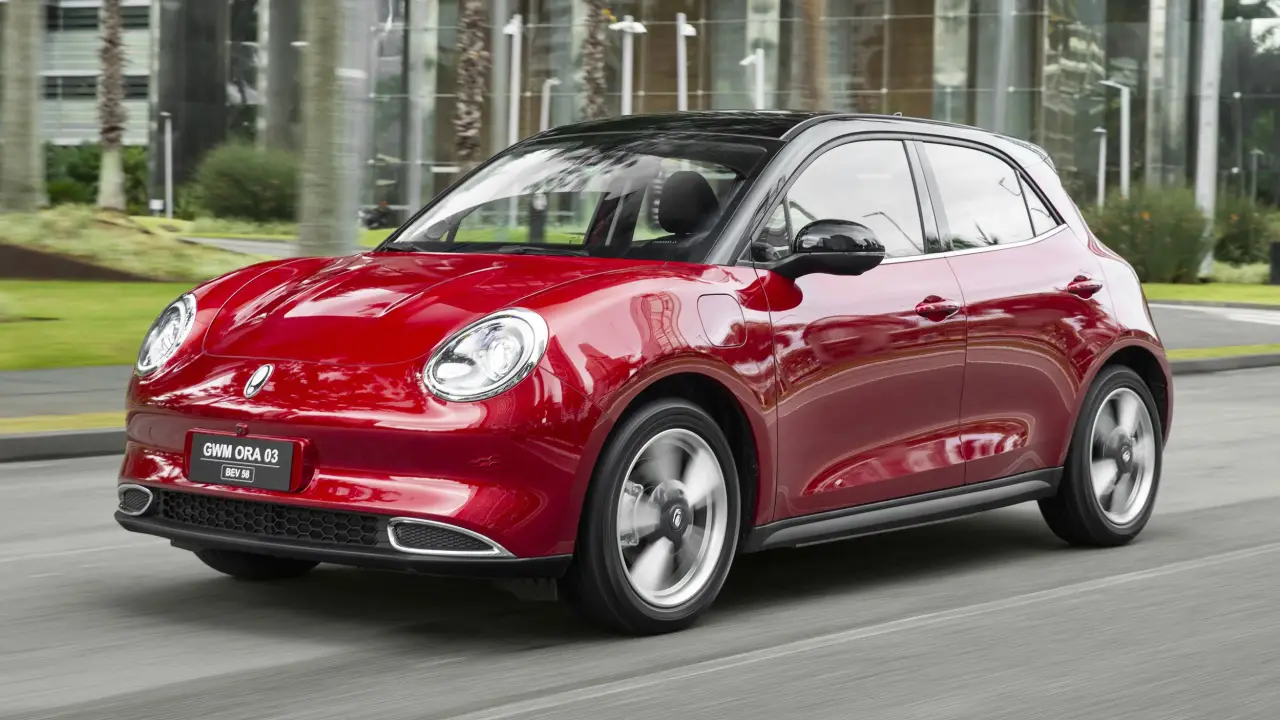 GWM reduz preço do Ora 03 por R$149.990 e passa a custar menos que o BYD Dolphin