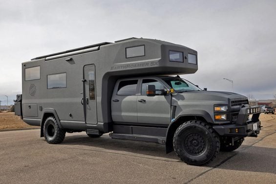 EARTHROAMER 3