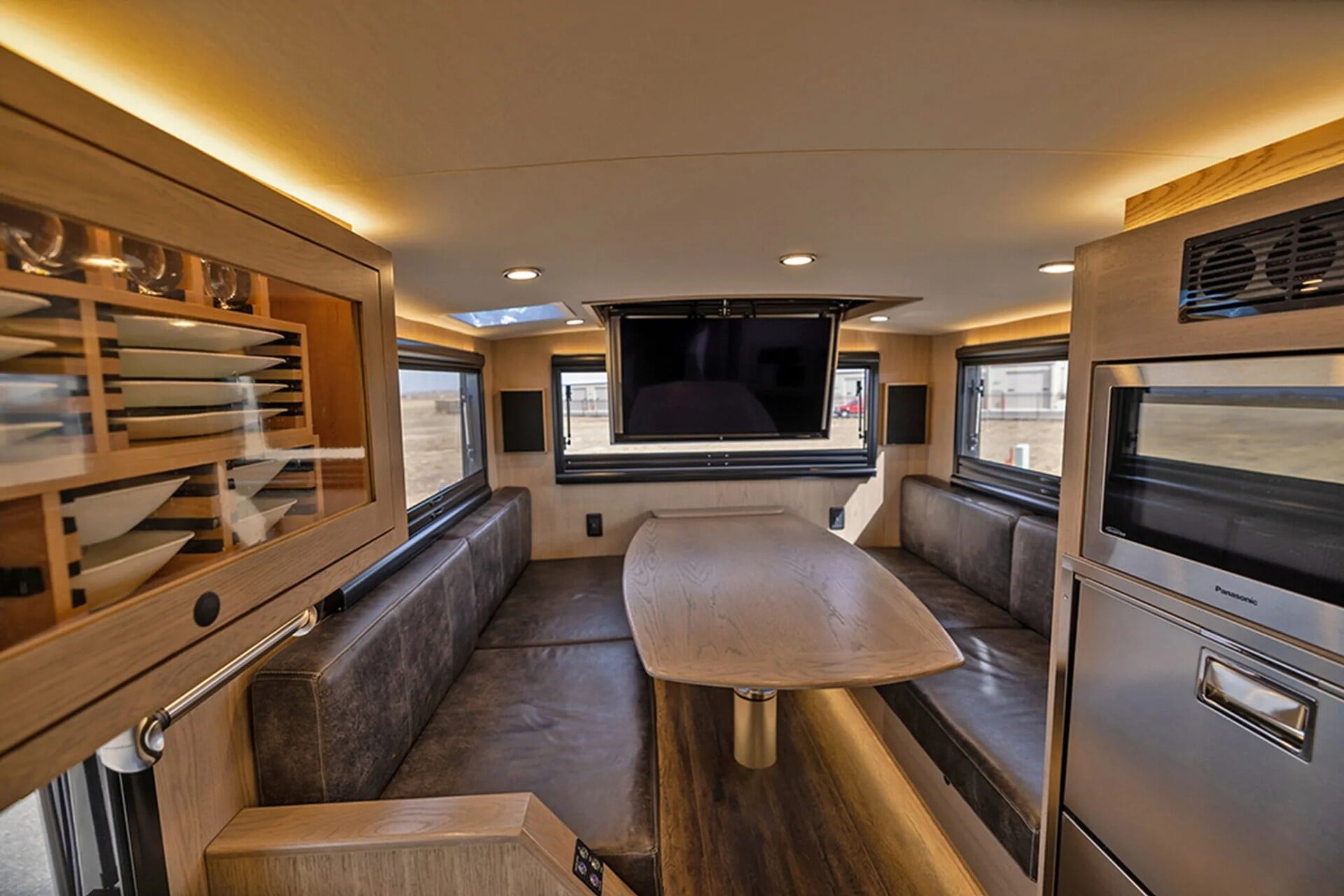 EARTHROAMER 5