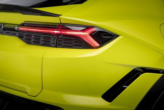 lamborghini urus se performante43