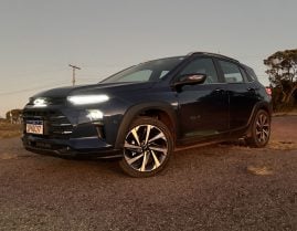 CHEVROLET SONIC PREMIER 2027 FRENTE LATERAL