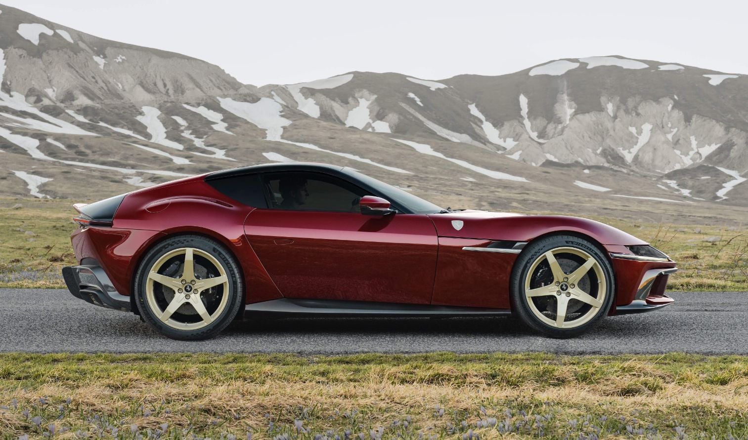 FERRARI 12CILINDRI MANUALE 04