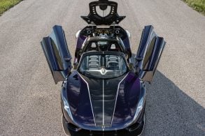 HENNESSEY VENOM F5 M FRENTE PORTAS CAPO MOTOR