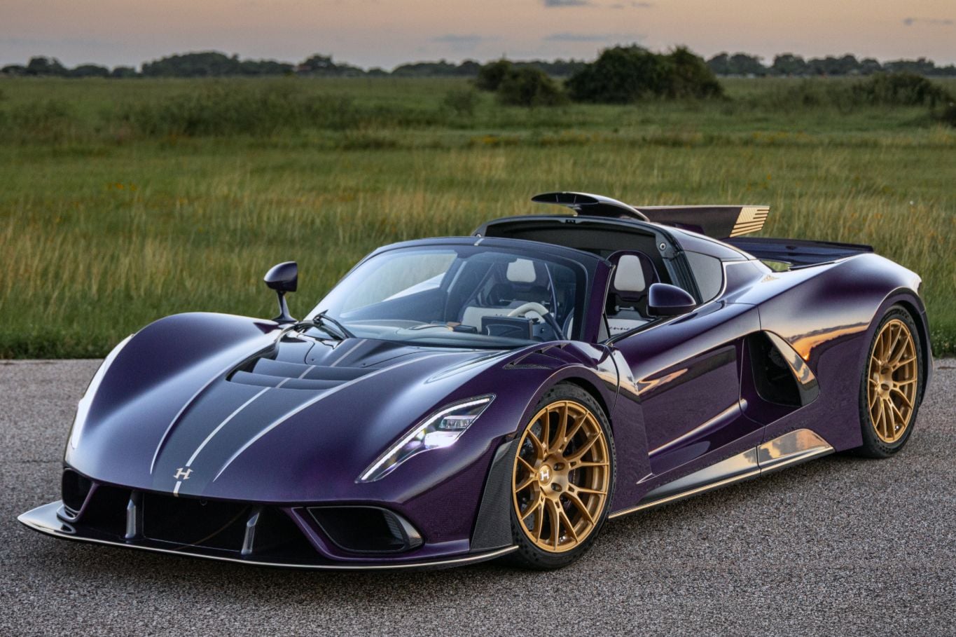 HENNESSEY VENOM F5 M FRENTE E LATERAL