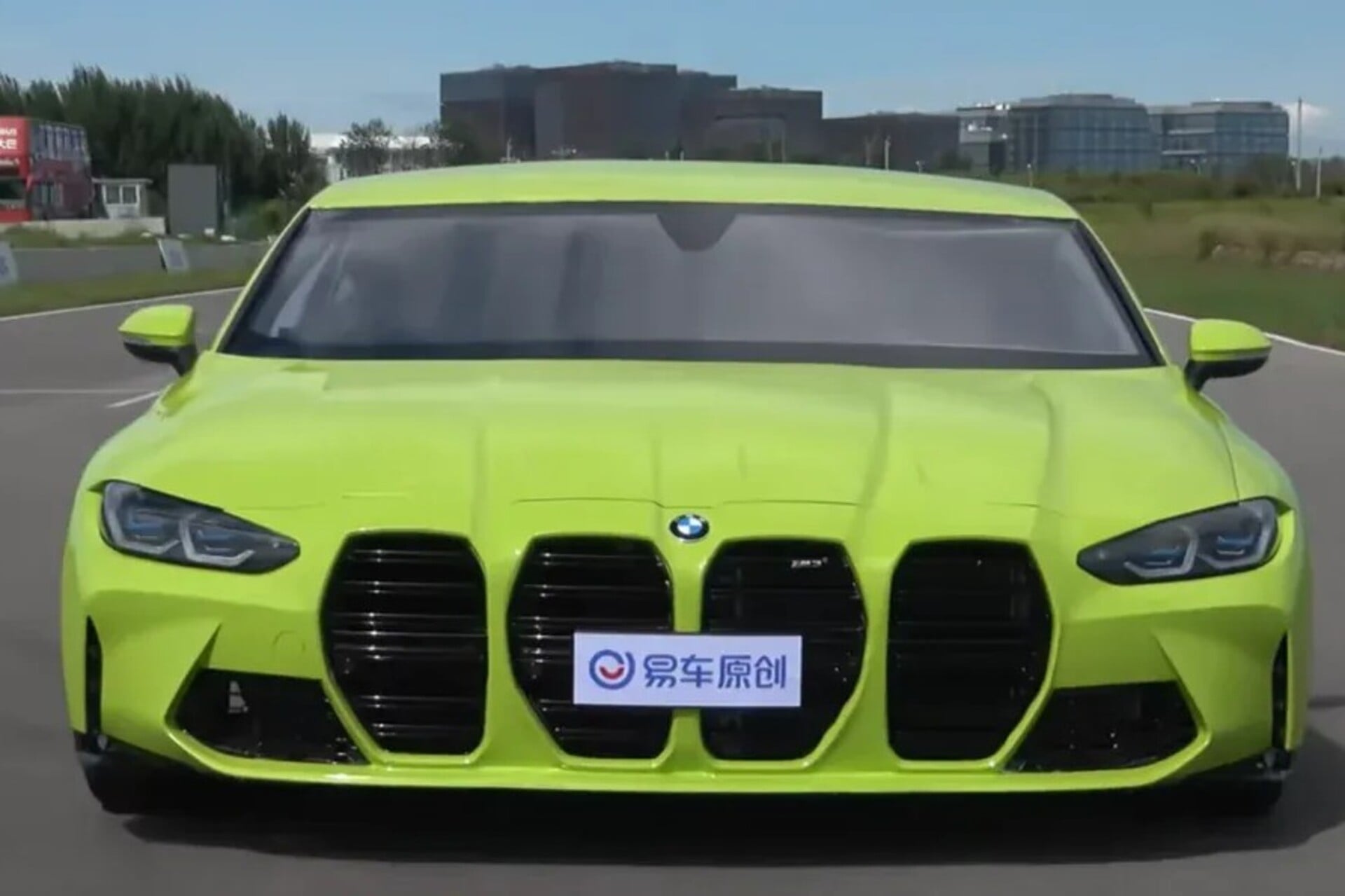 Este BMW M3 gigante não é montagem — mas a verdade sob a carroceria é ainda pior