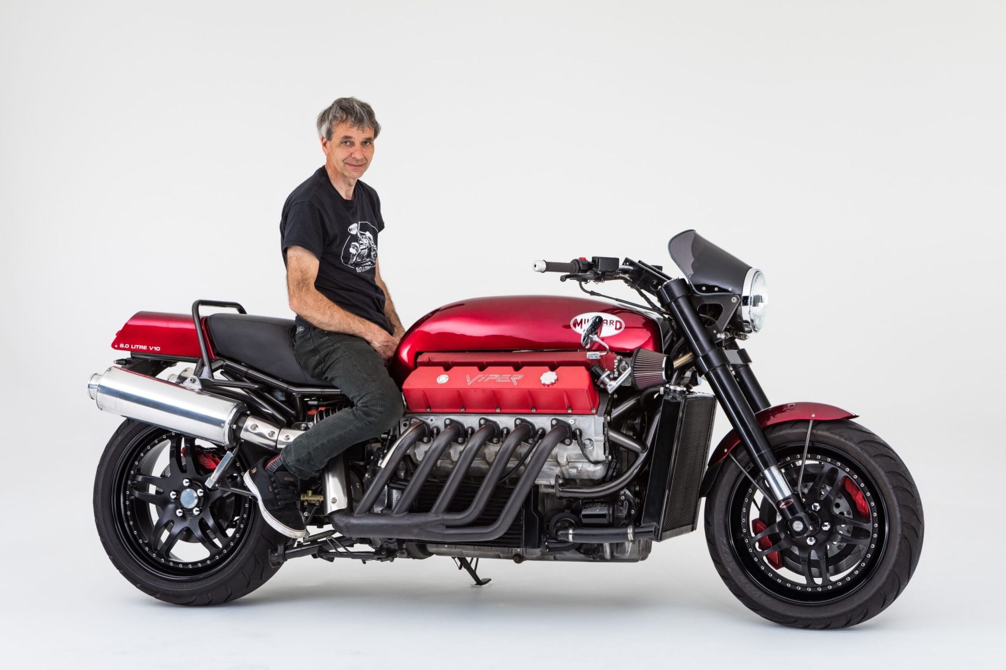Moto insana com motor V10 de Dodge Viper vai a leilão por mais de R$ 700 mil