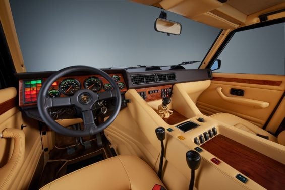 LAMBORGHINI LM002 1986 INTERIOR PAINEL