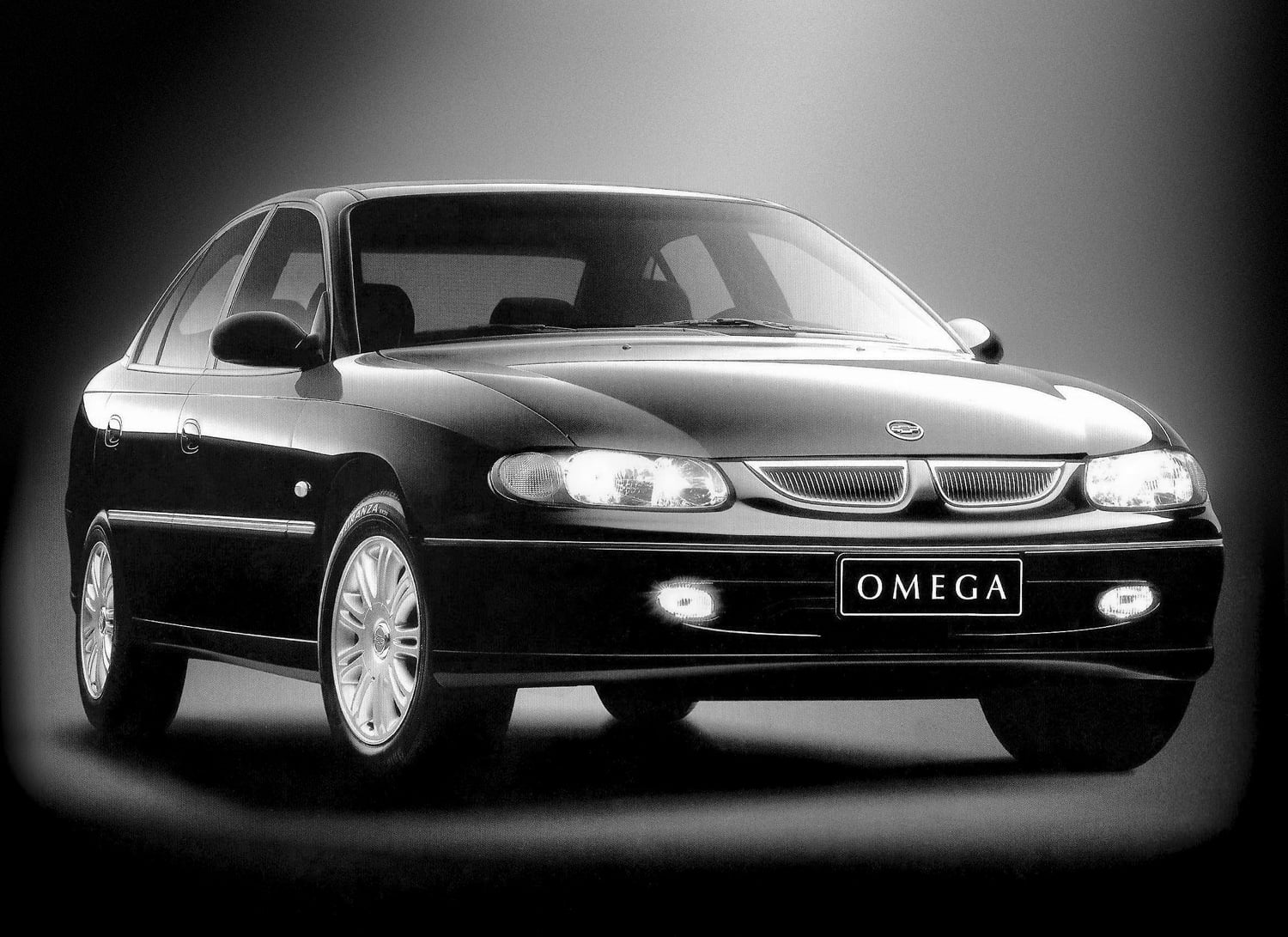 chevrolet omega CD 1998 preto frente