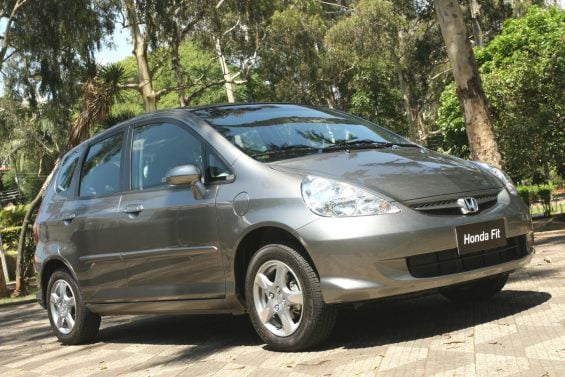Honda Fit lxl 1 4 flex 2007 cinza frente parado