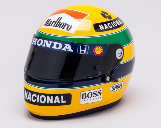 Capacete usado por Ayrton Senna é vendido pelo preço de um Rolls-Royce em leilão milionário
