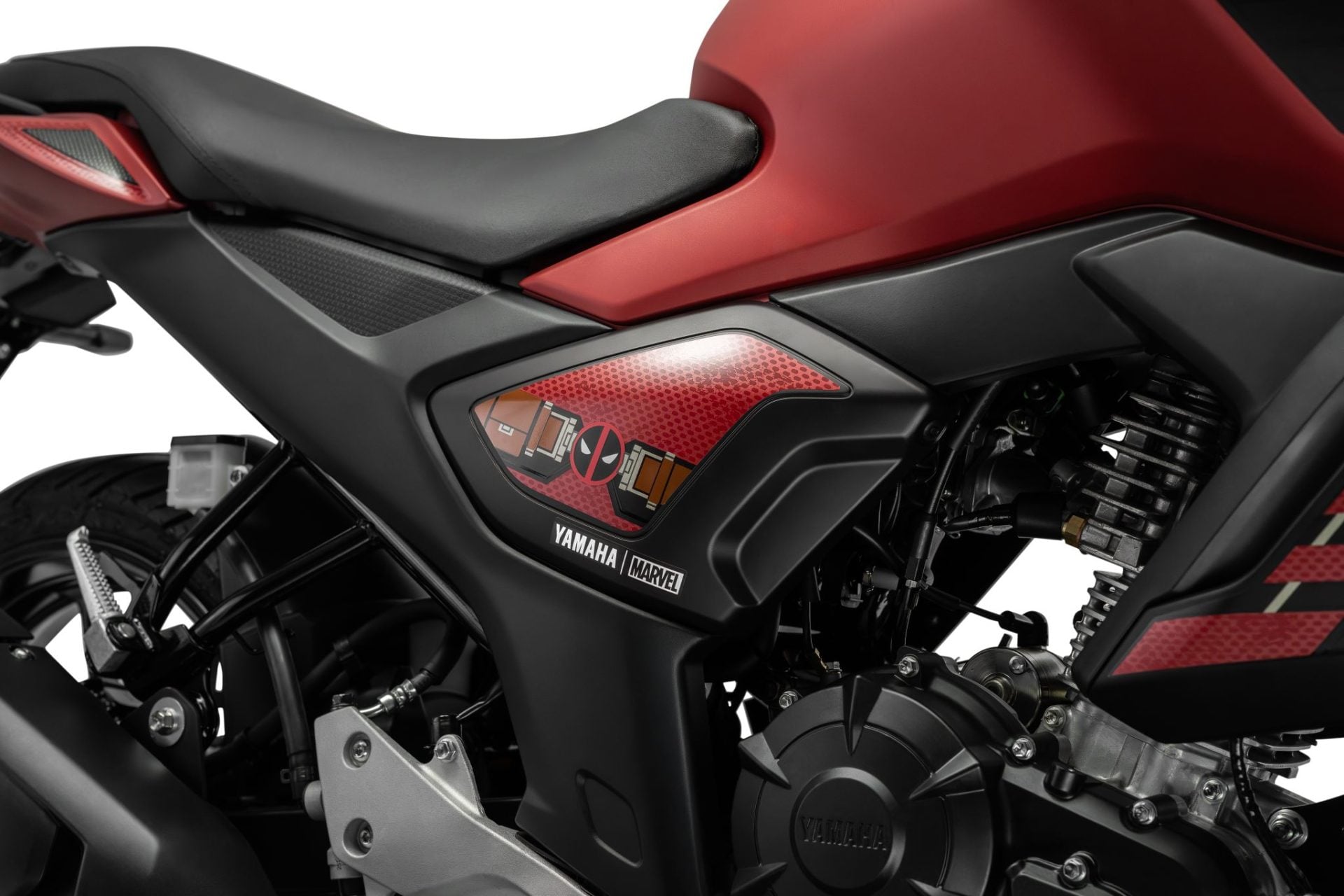 YAMAHA FAZER FZ15 DEADPOOL DET 9817