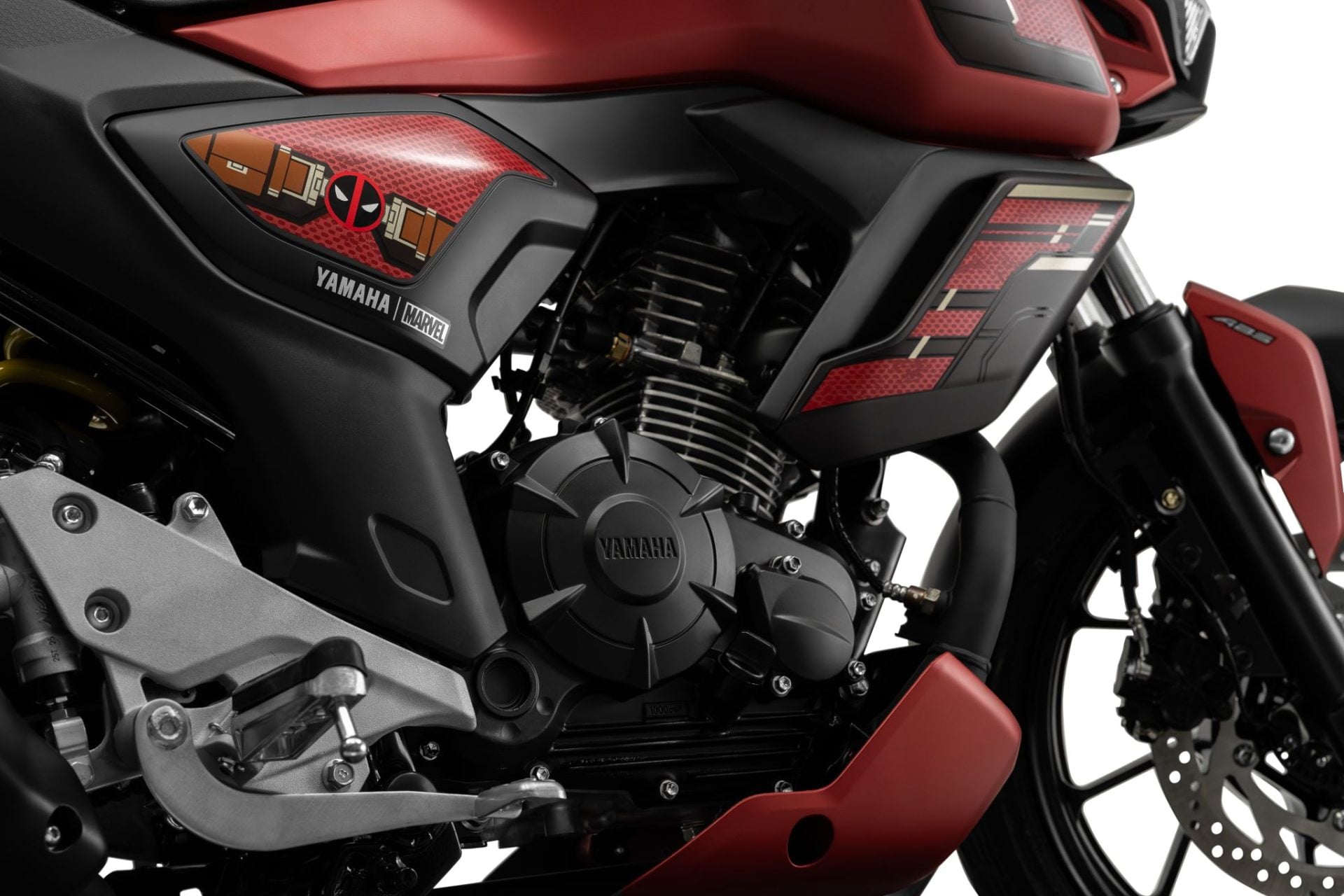 yamaha_fazer_fz15_deadpool_det_9856-1920x1280.jpg