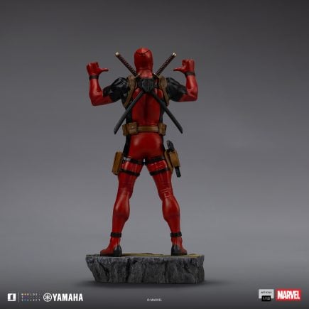 DEADPOOL 04 Details Grey