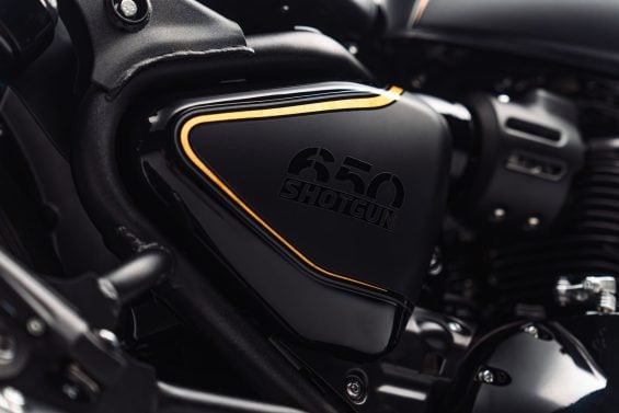 Royal Enfield Shotgun 650 x Rough (15)