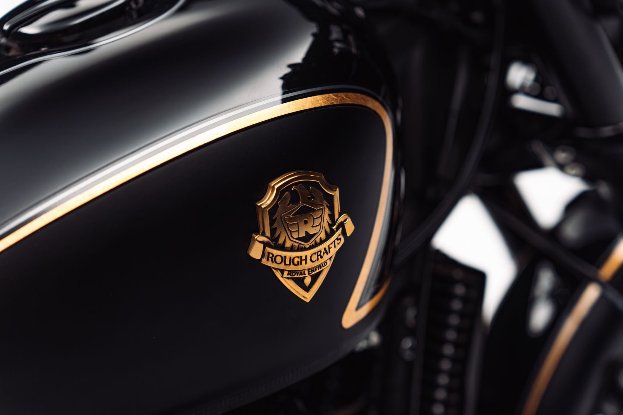 Royal Enfield Shotgun 650 x Rough (16)
