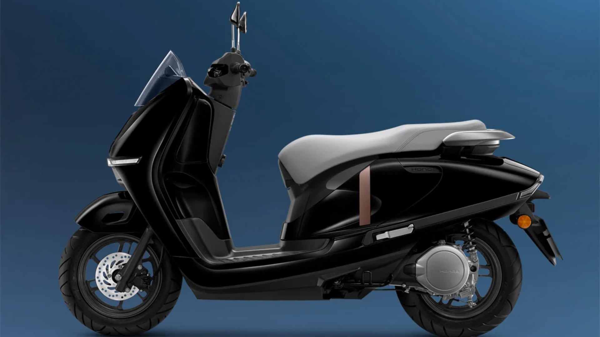 Honda UC3 (7) Honda UC3 (7)