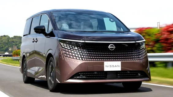 NISSAN ELGRAND 2