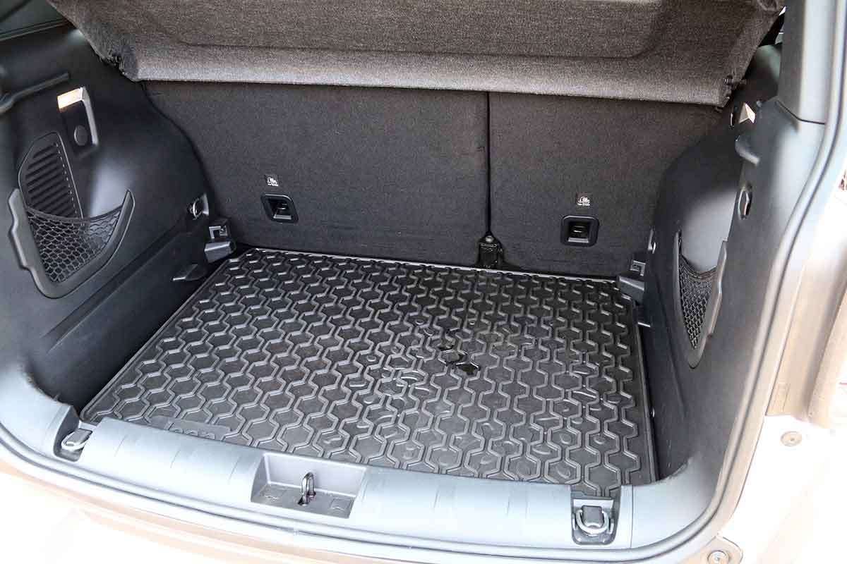 porta malas jeep renegade sport 2019 foto marlos ney vidal autos segredos divulgacao