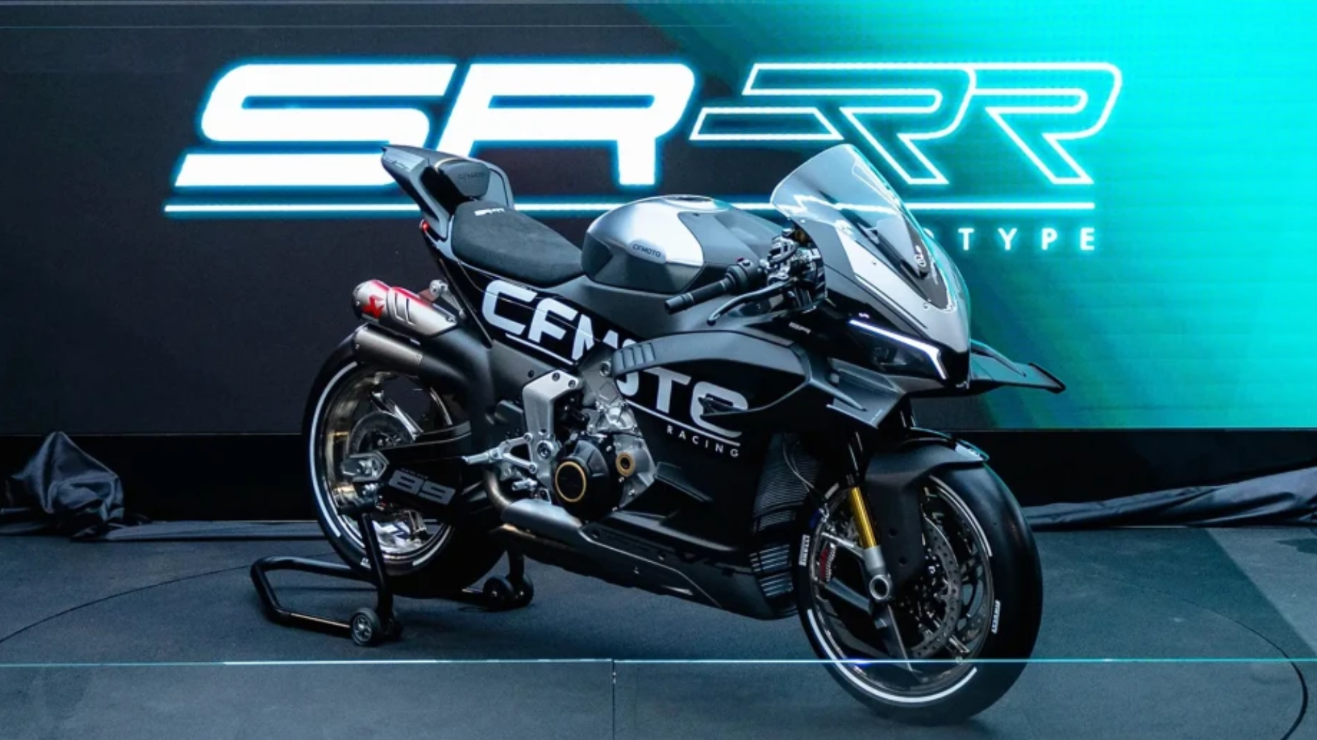 CFMOTO V4 SR RR (1) CFMOTO V4 SR RR (1)
