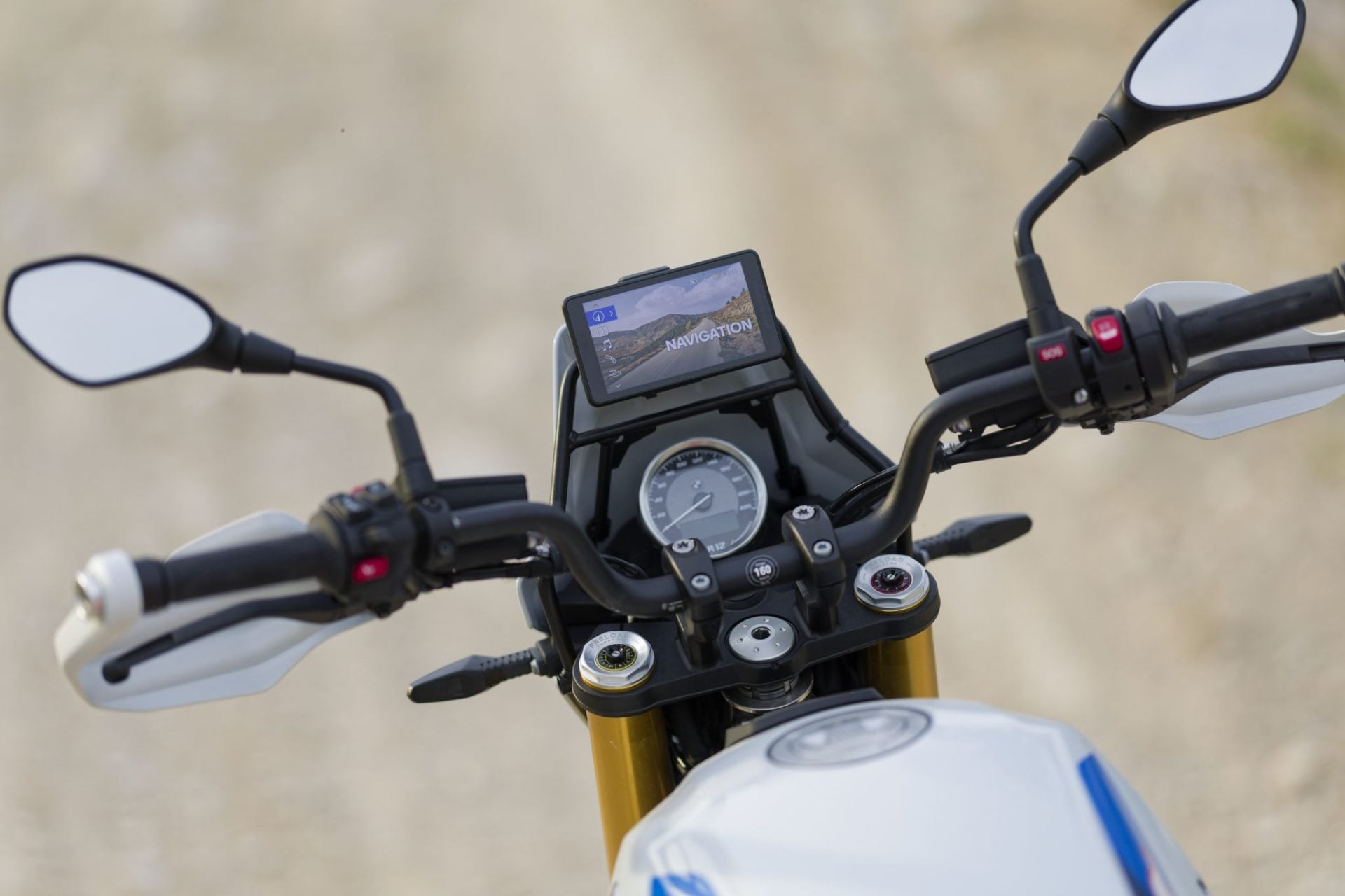 BMW R 12 GS GS Trophy Competition Bike (5)