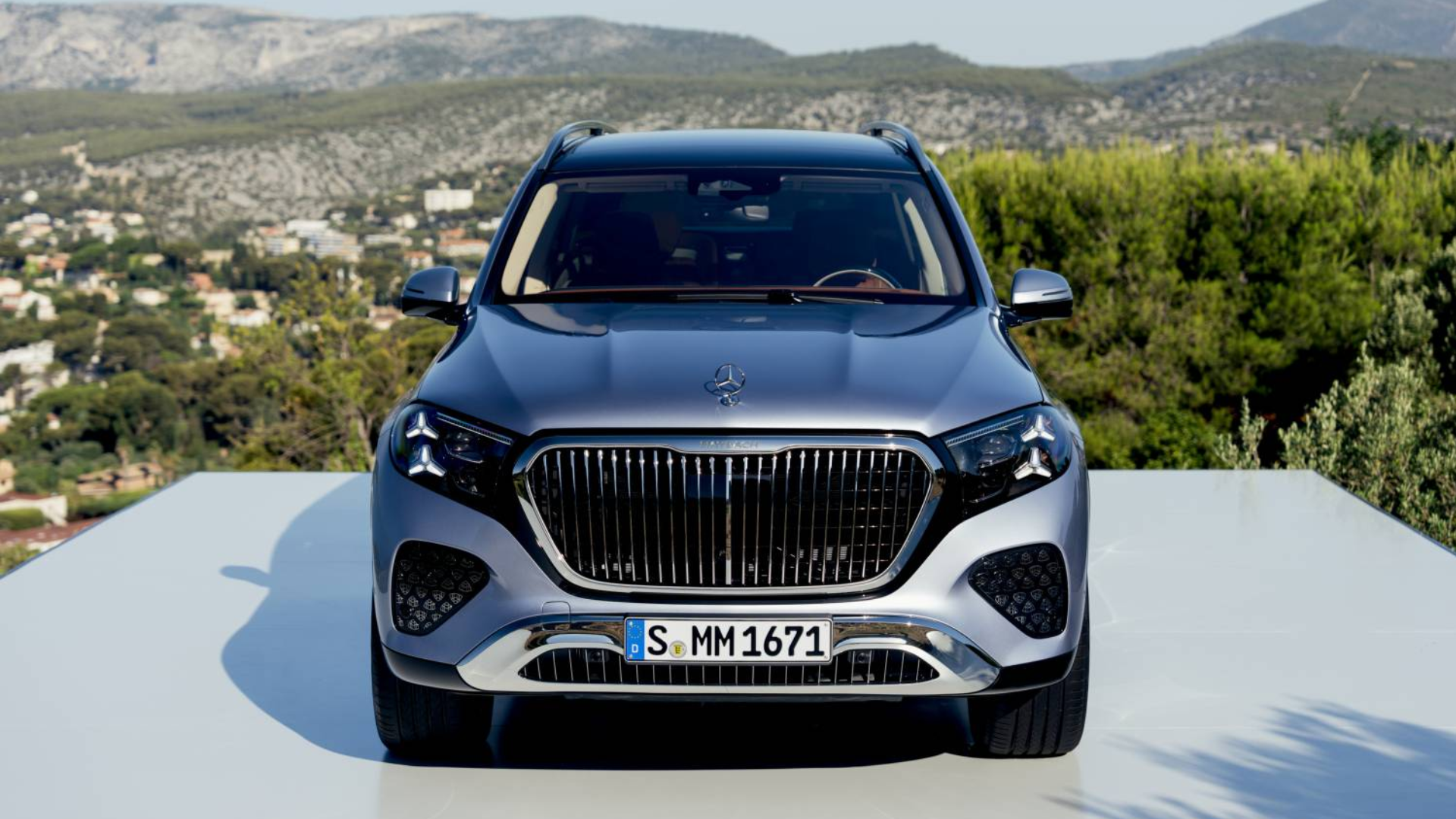 Mercedes Maybach GLS 2027 (1) Mercedes Maybach GLS 2027 (1)
