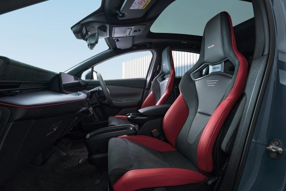 Nissan LEAF NISMO launched in Japan 1