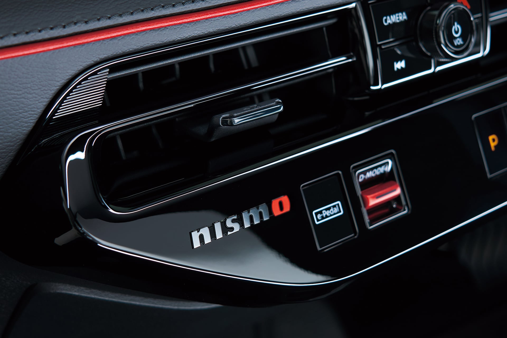 Nissan LEAF NISMO launched in Japan 3