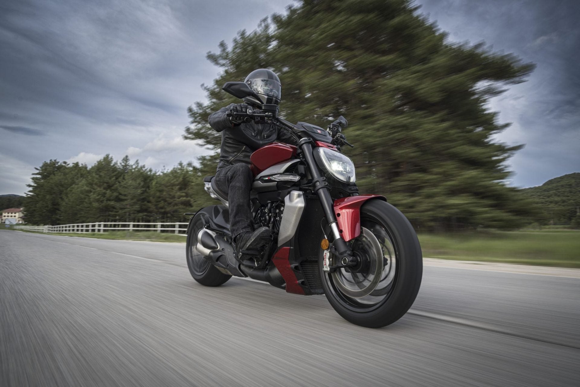 Ducati XDiavel V4 (5)