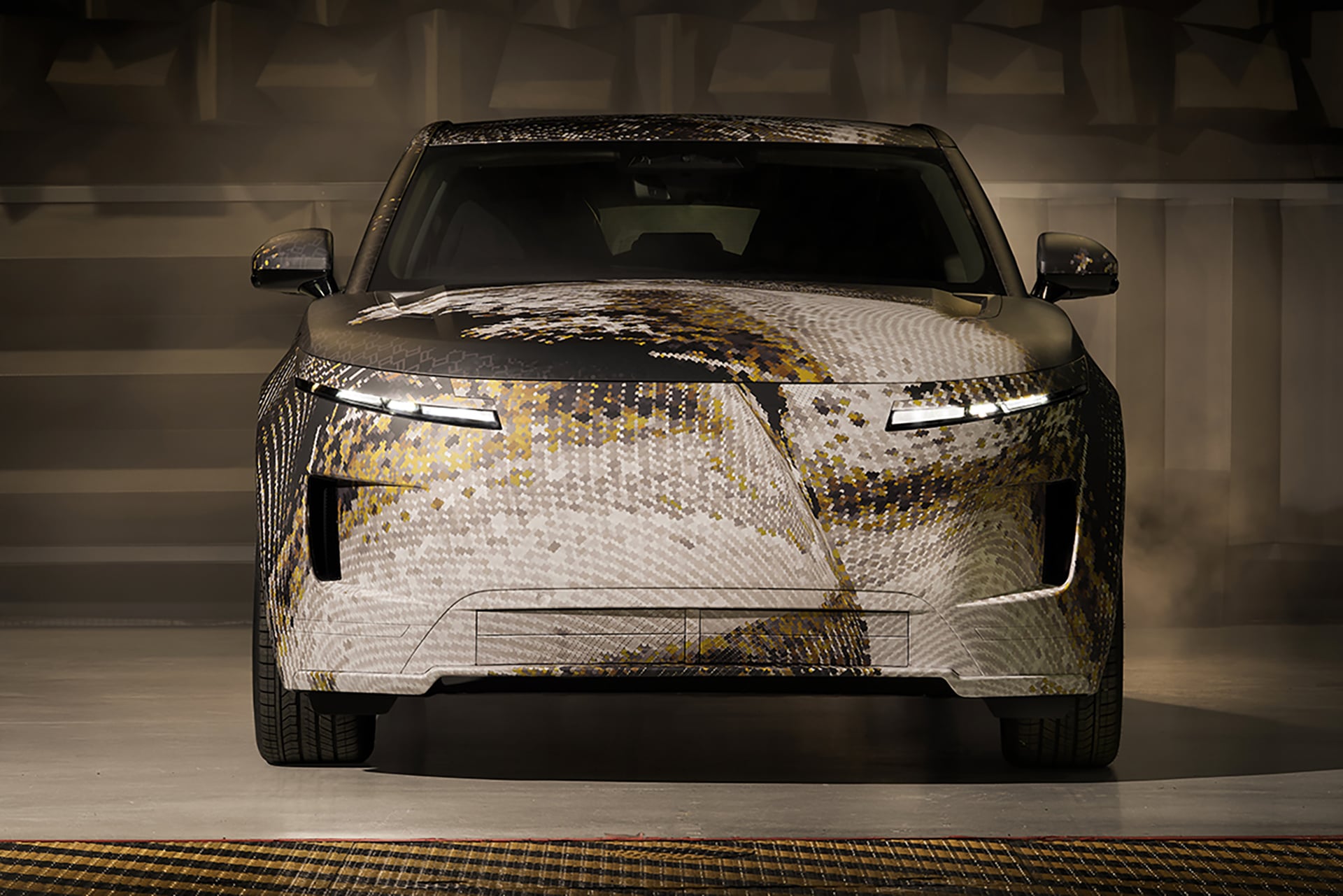 range-rover-previews-fifth-member-of-the-family-introducing-range-rover-gt-5.jpg