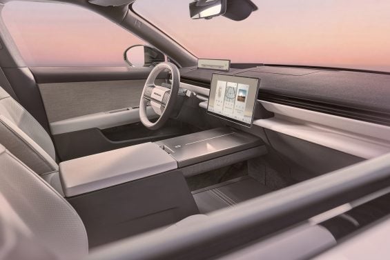 RANGE ROVER PREVIEWS FIFTH MEMBER OF THE FAMILY: INTRODUCING RANGE ROVER GT 7