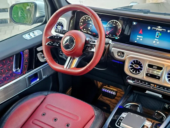 MERCEDES G CLASS 9