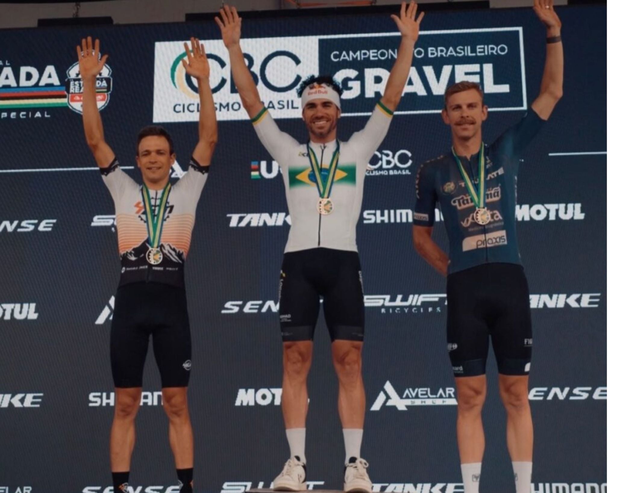 podio masculino campeonato brasiileliro de gravel em rio acima 20206 foto @paisdociclismo podio masculino campeonato brasiileliro de gravel em rio acima 20206 foto @paisdociclismo