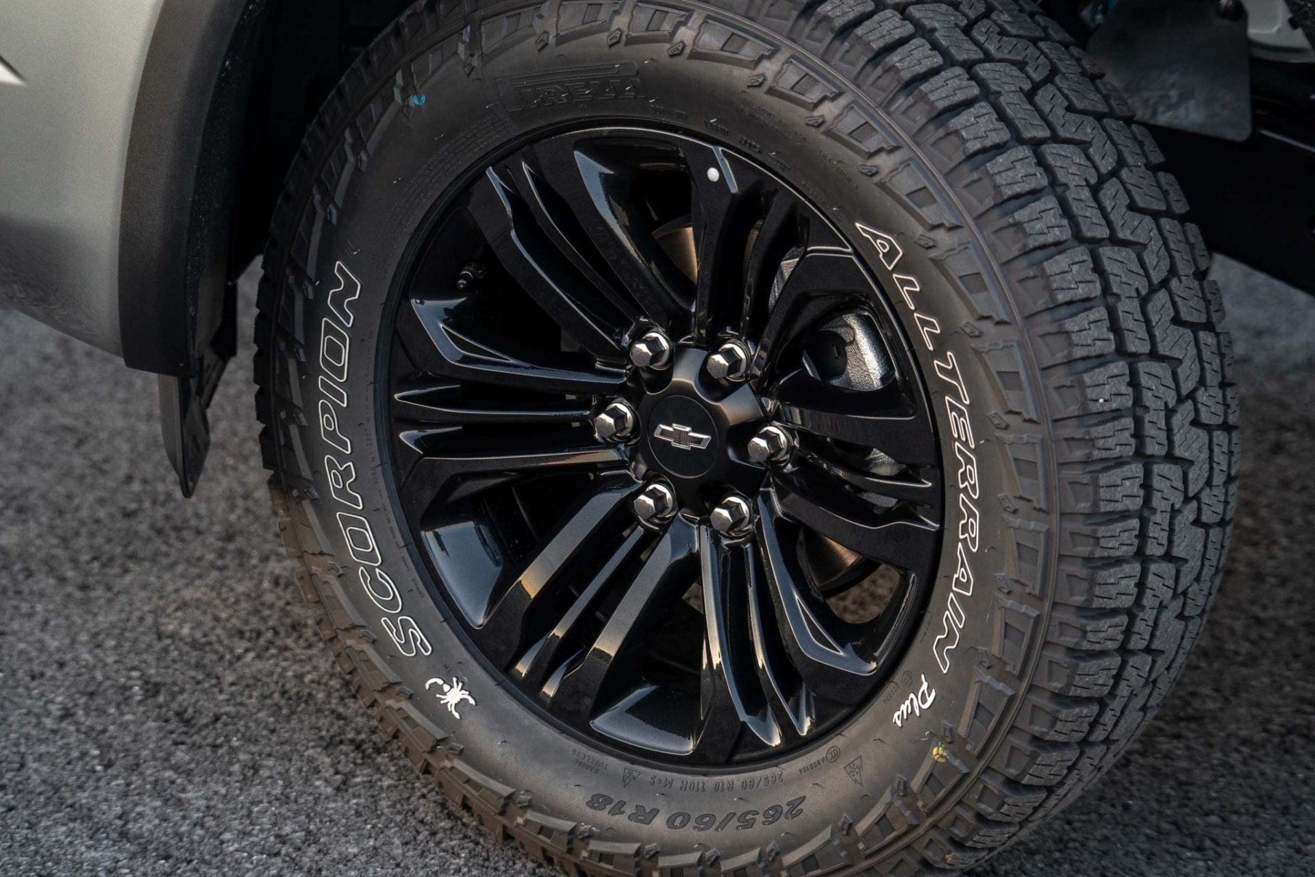 2027 chevrolet s10 trail boss rodas e pneus