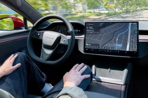Tesla Full Self Driving divulgação