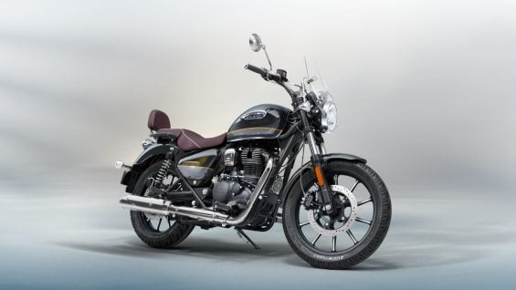 Meteor 350 Supernova Black RHS F3Q