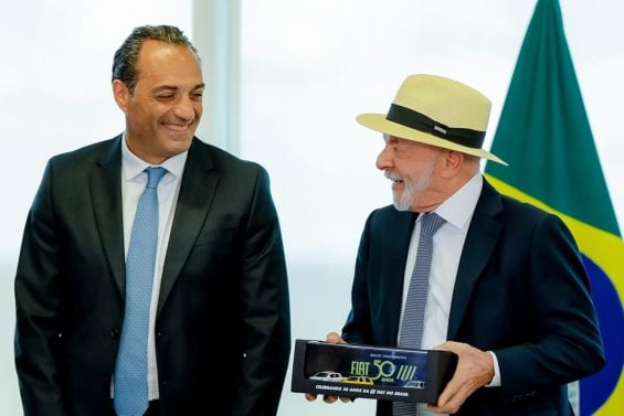 LULA FIAT 2