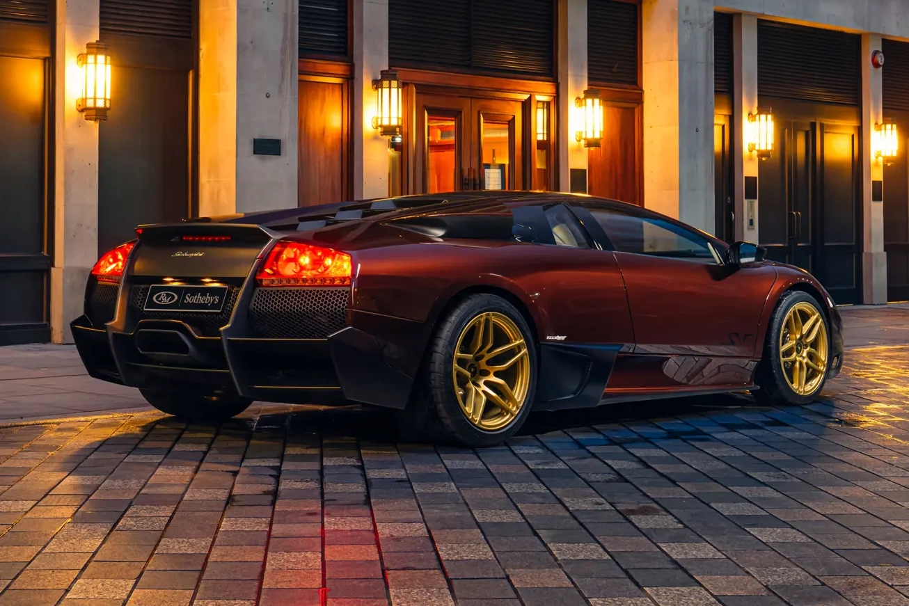 2010 Lamborghini Murciélago LP 670 4 SV Foto RM Sothebys 3