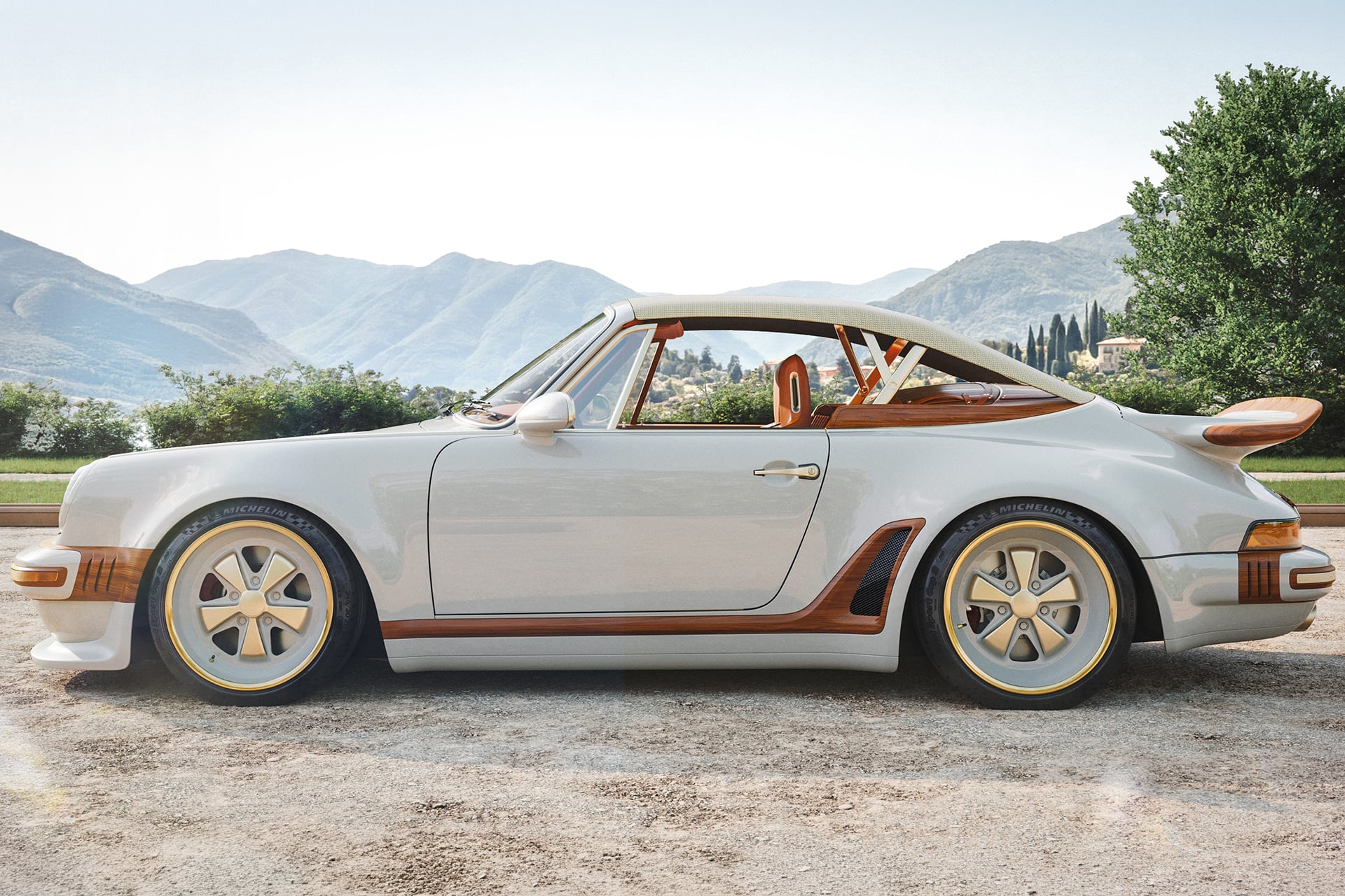 Singer e Louis Vuitton criam dois Porsche 911 exclusivos e sob medida 1