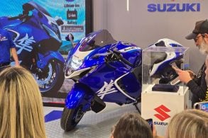 Suzuki Hayabusa Special Edition 2026 frente