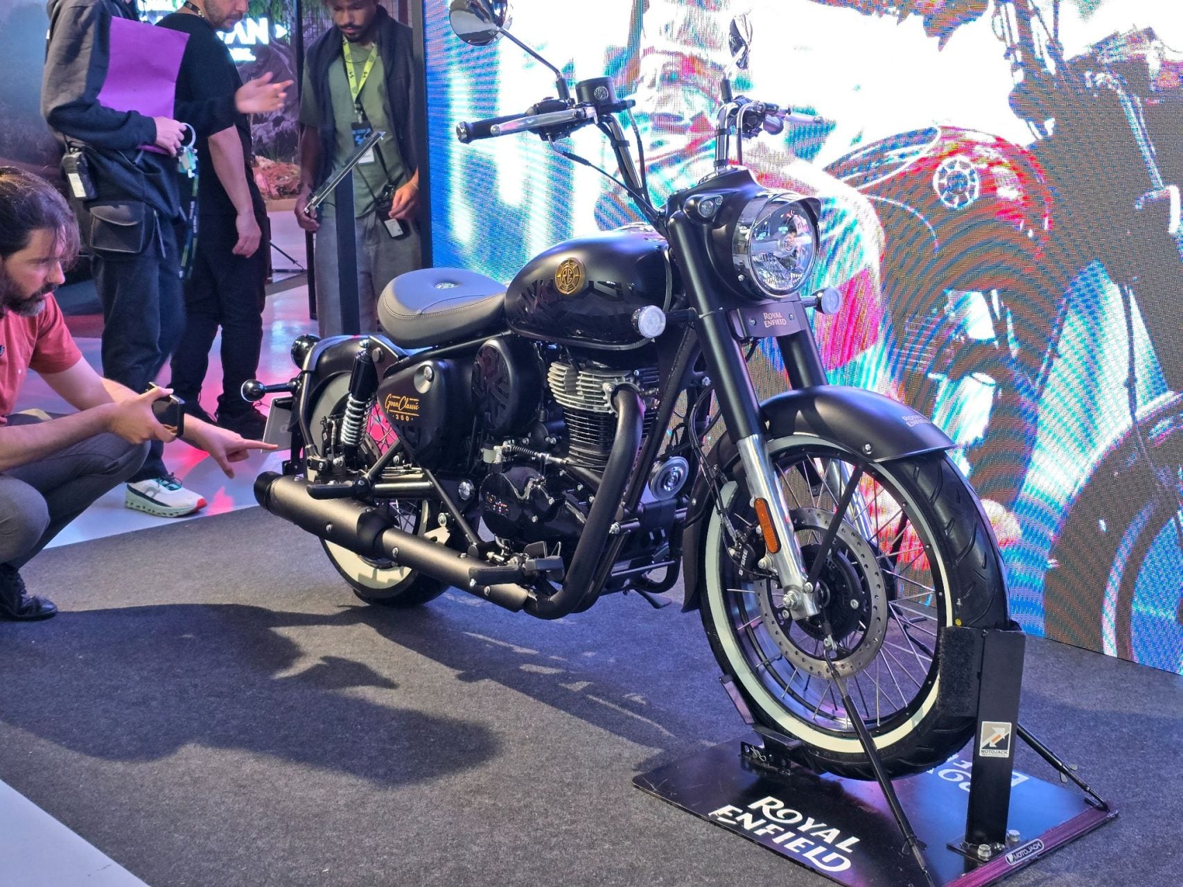 Royal Enfield Goan Classic 350 frente