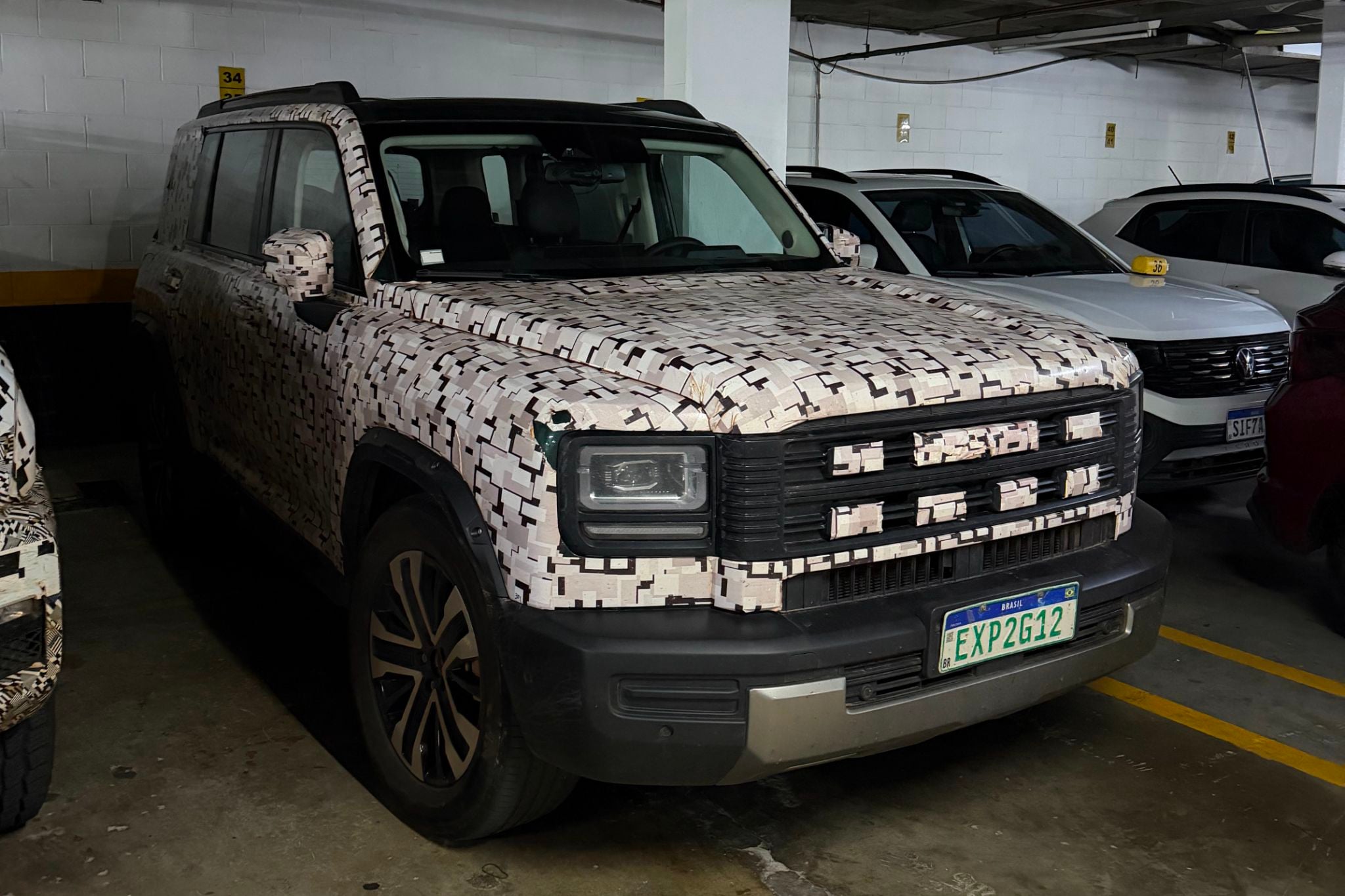GWM Haval H7 camuflado frente